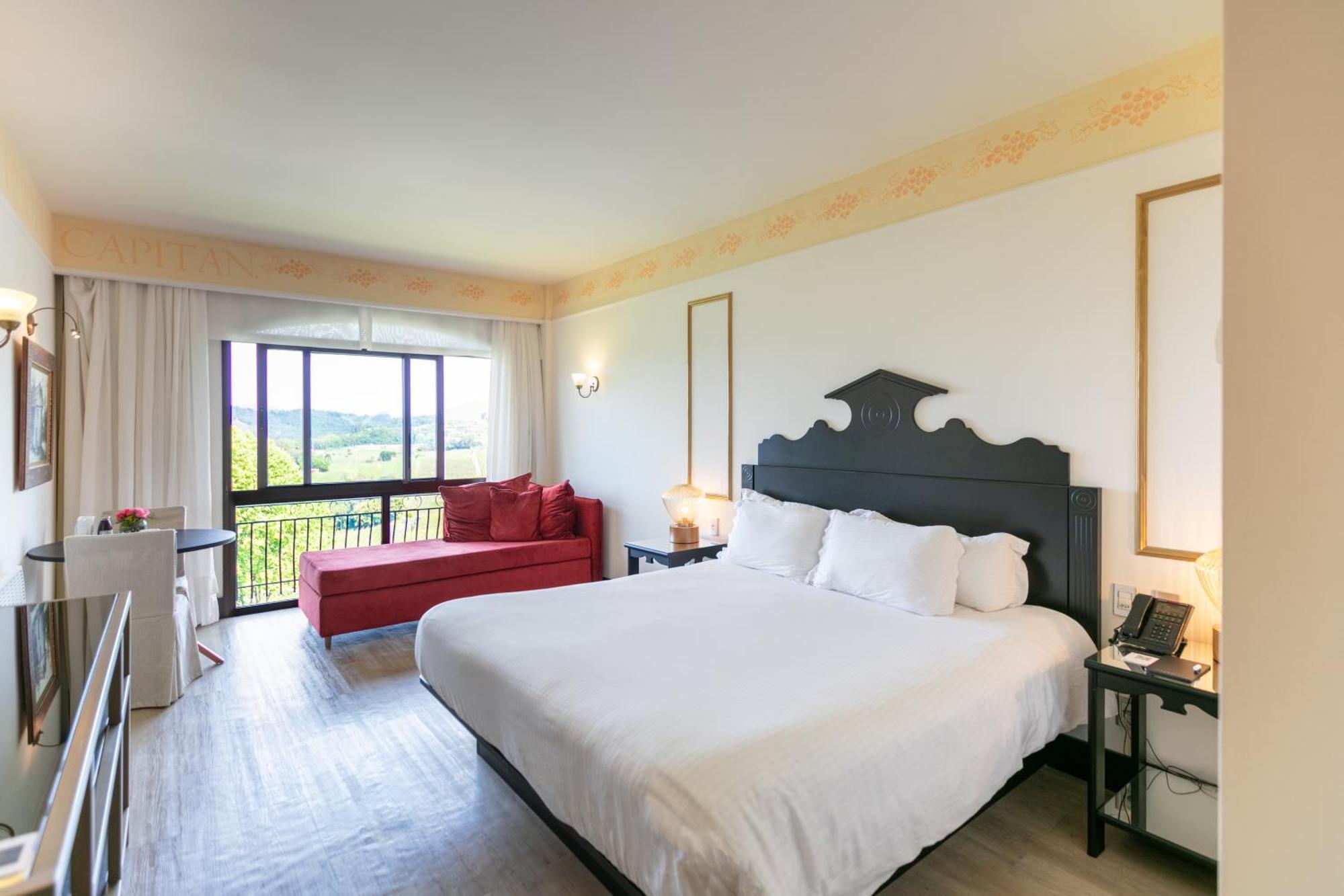 Spa Do Vinho Condominio Vitivinicola Bento Gonçalves Exterior foto A room at the Hotel Le Soleil
